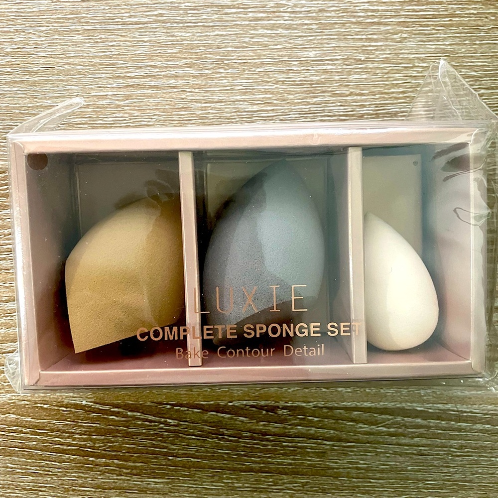 Luxie Complete Sponge Set NIB
